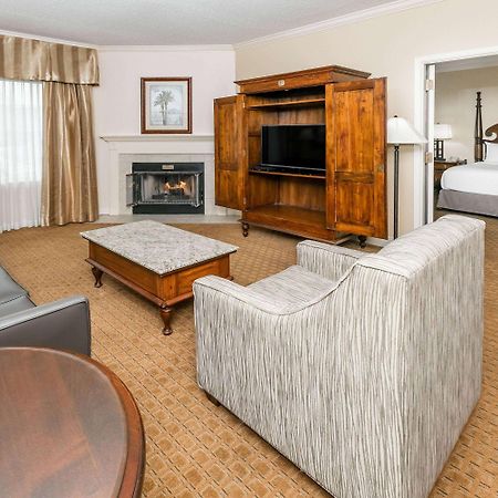 Richmond Inn And Suites Baton Rouge College Drive Екстериор снимка