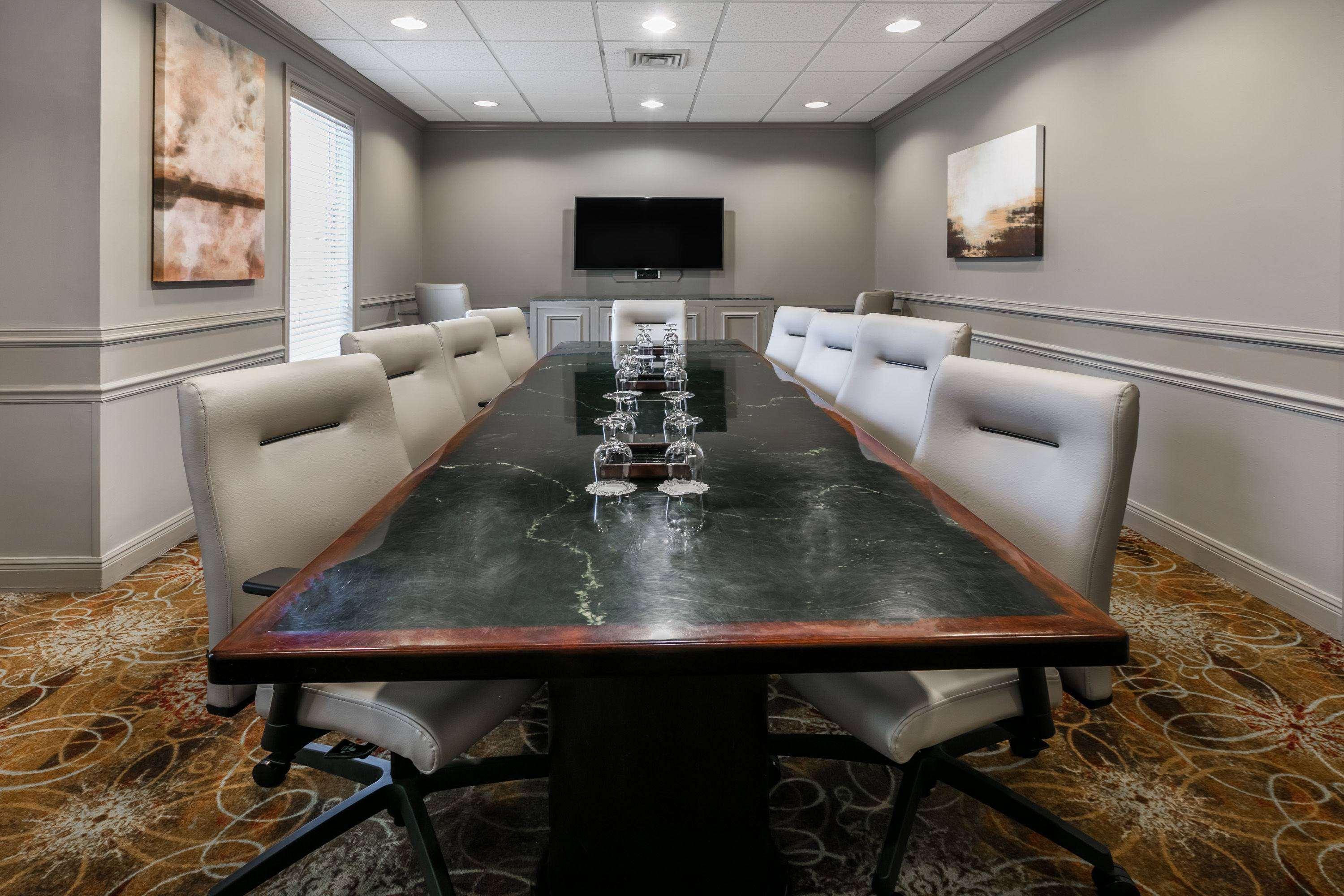 Richmond Inn And Suites Baton Rouge College Drive Екстериор снимка